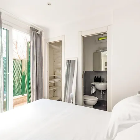아파트 Lovely Studio With Balcony By St Peter *