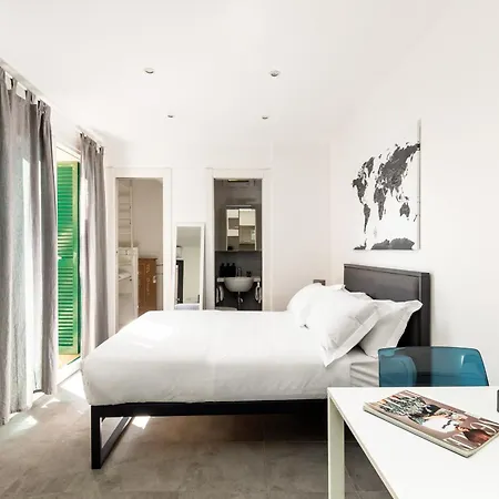 Lovely Studio With Balcony By St Peter 아파트 로마